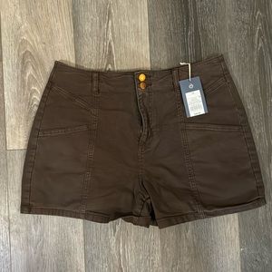 Universal Threads High Rise Midi short